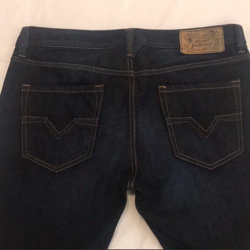 Diesel Larkee Men’s Jeans. 33/32